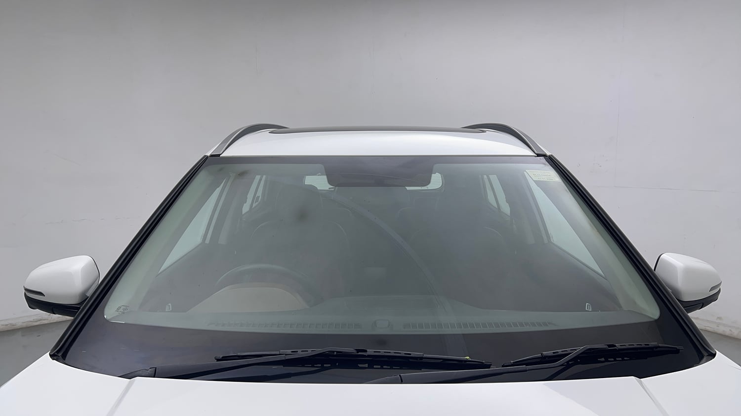 Used 2022 Hyundai Alcazar Signature (O) 6 STR 1.5 Diesel AT Diesel Automatic exterior FRONT WINDSHIELD VIEW
