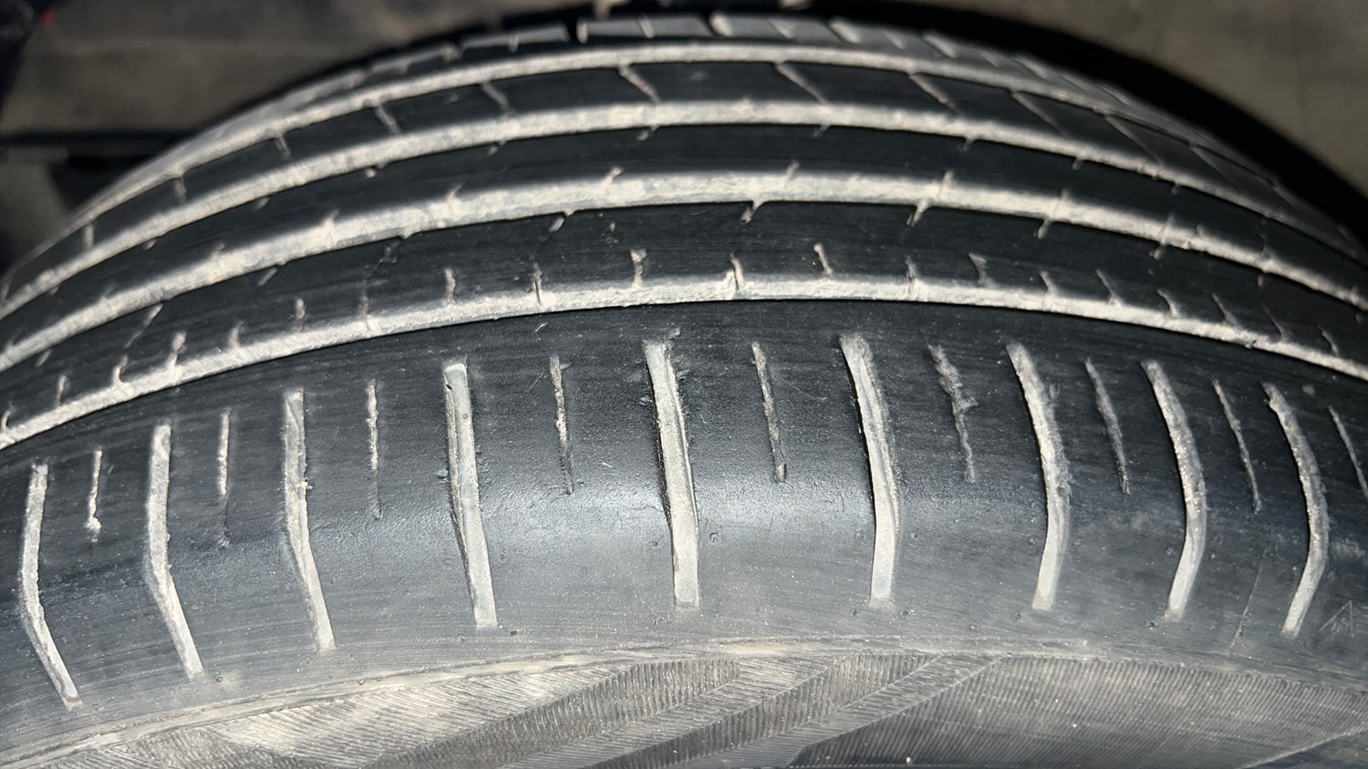 Used 2024 Maruti Suzuki Baleno Zeta MT Petrol Manual tyres LEFT FRONT TYRE TREAD VIEW