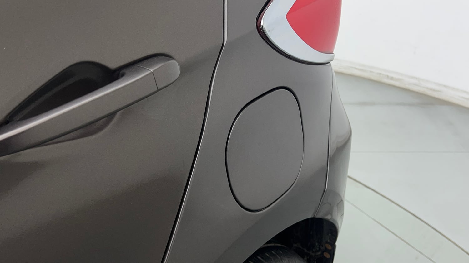 Used 2018 Tata Tiago Revotron XTA Petrol Automatic dents MINOR DENT