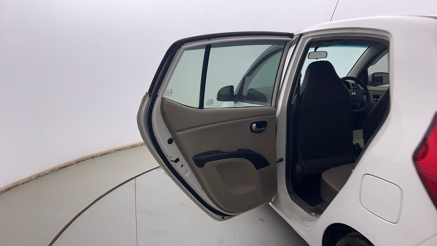 Used 2014 Hyundai i10 Sportz 1.1 iRDE2 Petrol Manual interior LEFT REAR DOOR OPEN VIEW