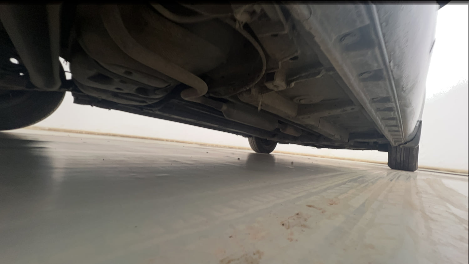 Used 2015 Maruti Suzuki Swift VXi Petrol Manual extra REAR RIGHT UNDERBODY VIEW