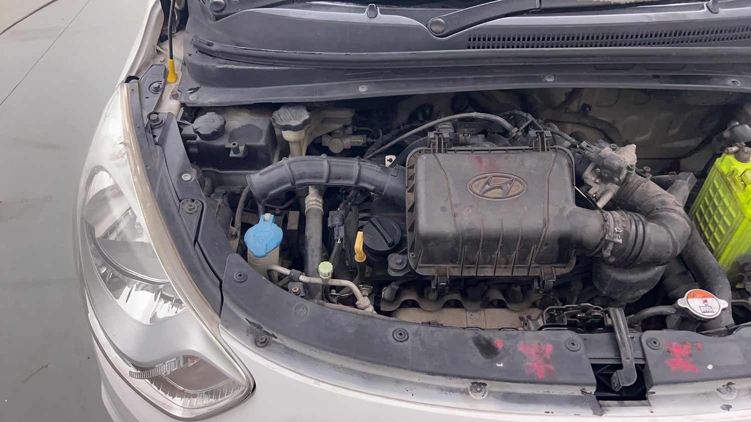 Used 2014 Hyundai i10 Sportz 1.1 iRDE2 Petrol Manual engine ENGINE RIGHT SIDE VIEW