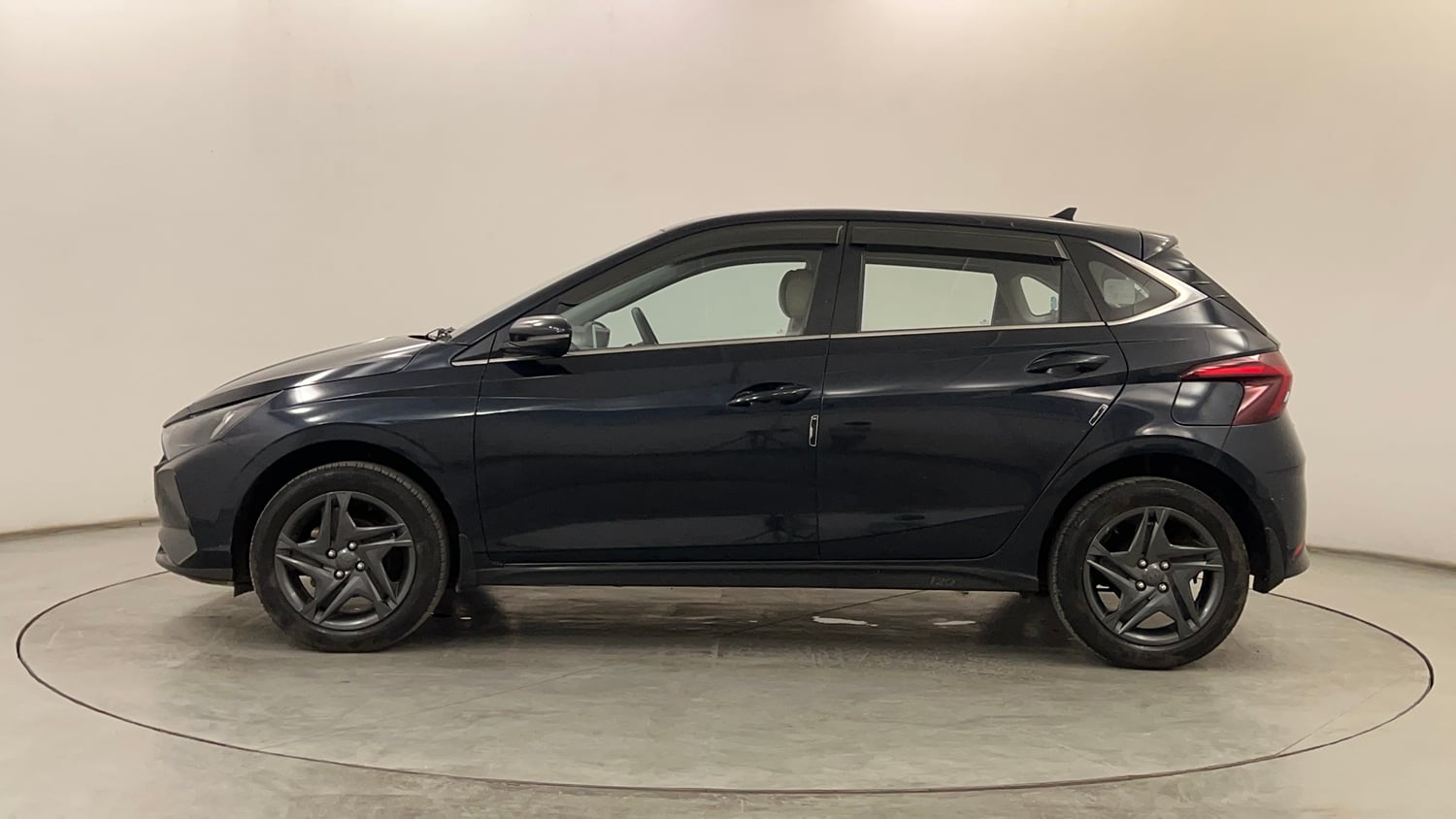 Used 2023 Hyundai i20 Sportz 1.2 IVT Petrol Automatic exterior LEFT SIDE VIEW