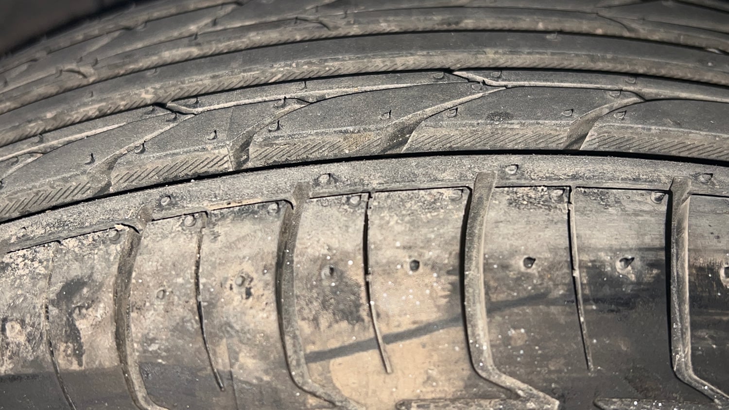 Used 2019 Hyundai Grand i10 Sportz 1.2 Kappa VTVT Petrol Manual tyres LEFT REAR TYRE TREAD VIEW
