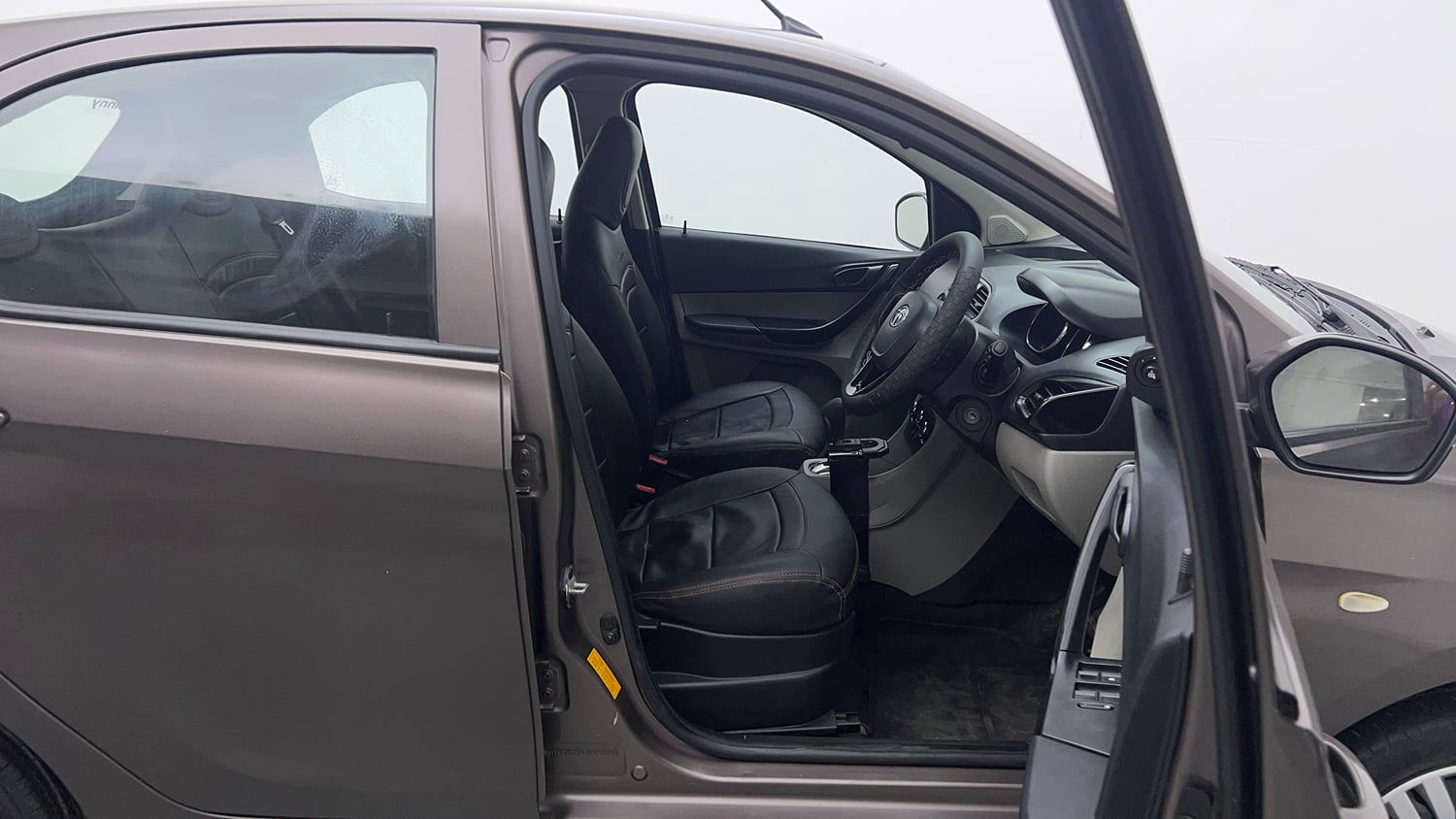 Used 2018 Tata Tiago Revotron XTA Petrol Automatic interior RIGHT SIDE FRONT DOOR CABIN VIEW
