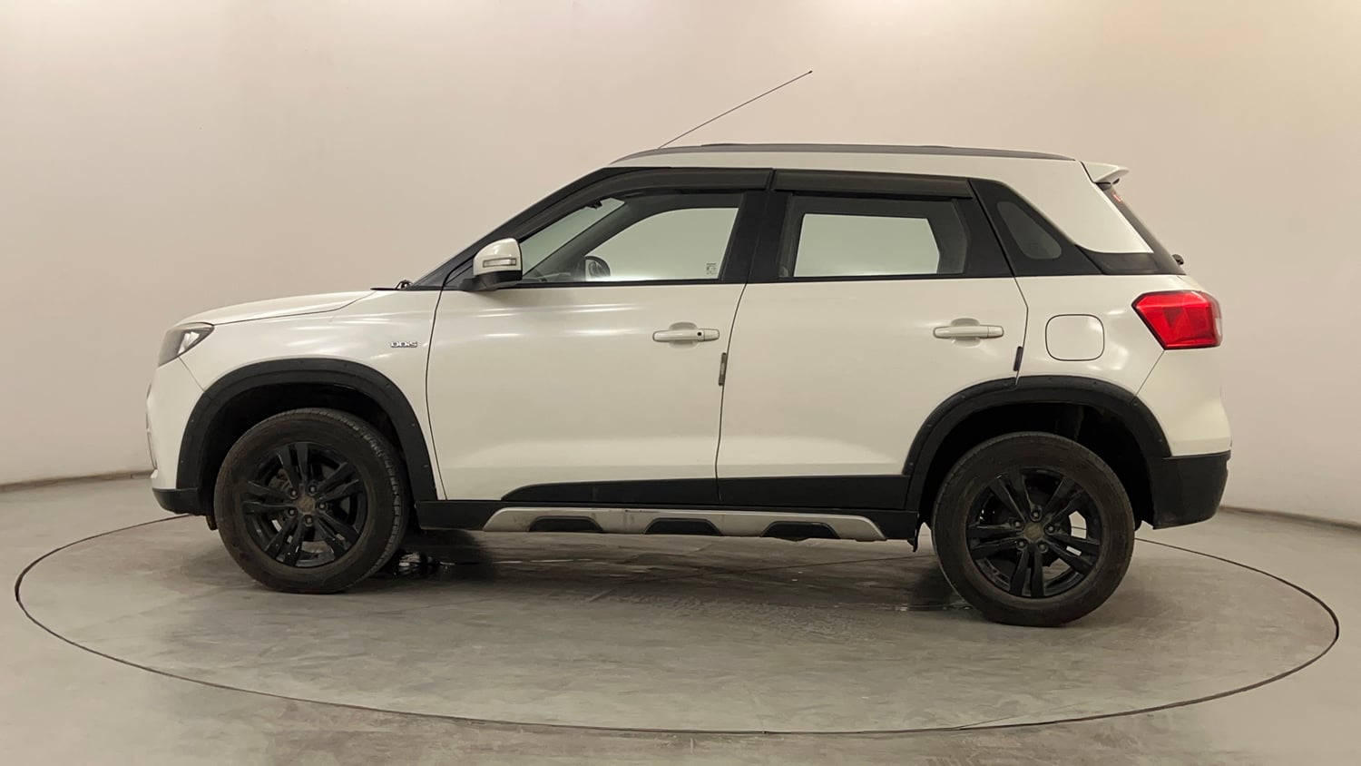 Used 2019 Maruti Suzuki Vitara Brezza [2016-2020] ZDi Plus Diesel Manual exterior LEFT SIDE VIEW