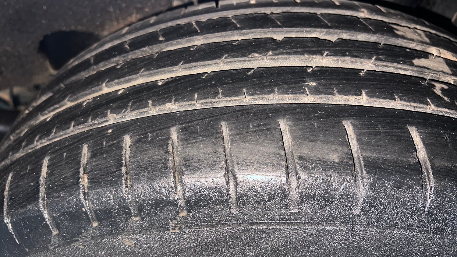 Used 2019 Maruti Suzuki Baleno Zeta 1.2 Petrol Manual tyres LEFT REAR TYRE TREAD VIEW