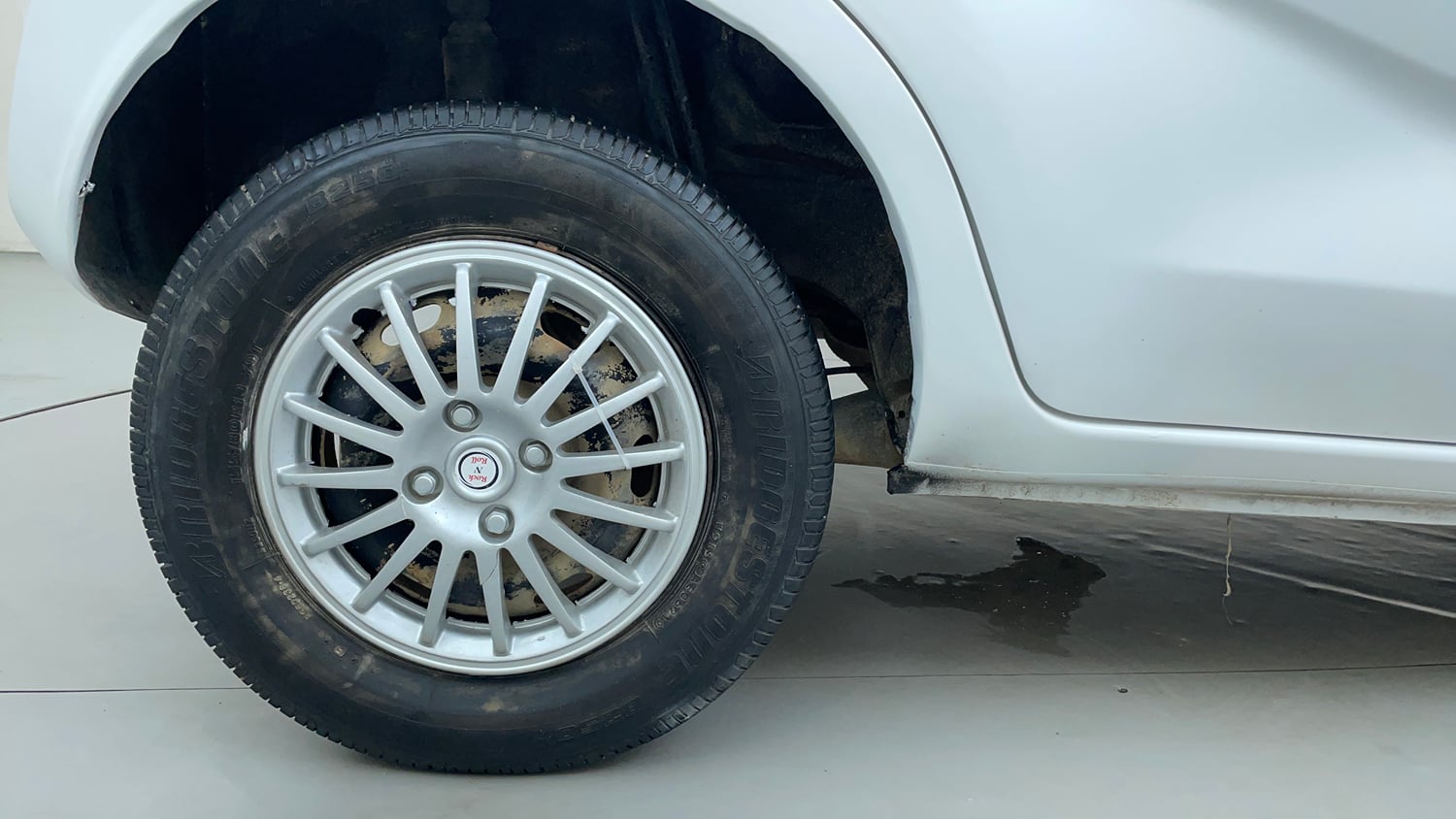 Used 2016 Datsun Redi-GO T (O) Petrol Manual tyres RIGHT REAR TYRE RIM VIEW