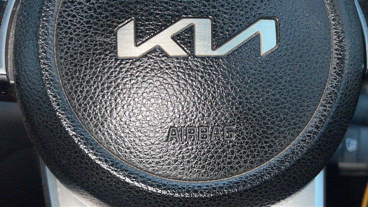 Used 2021 Kia Sonet HTK Plus 1.2 Petrol Manual top_features Airbags