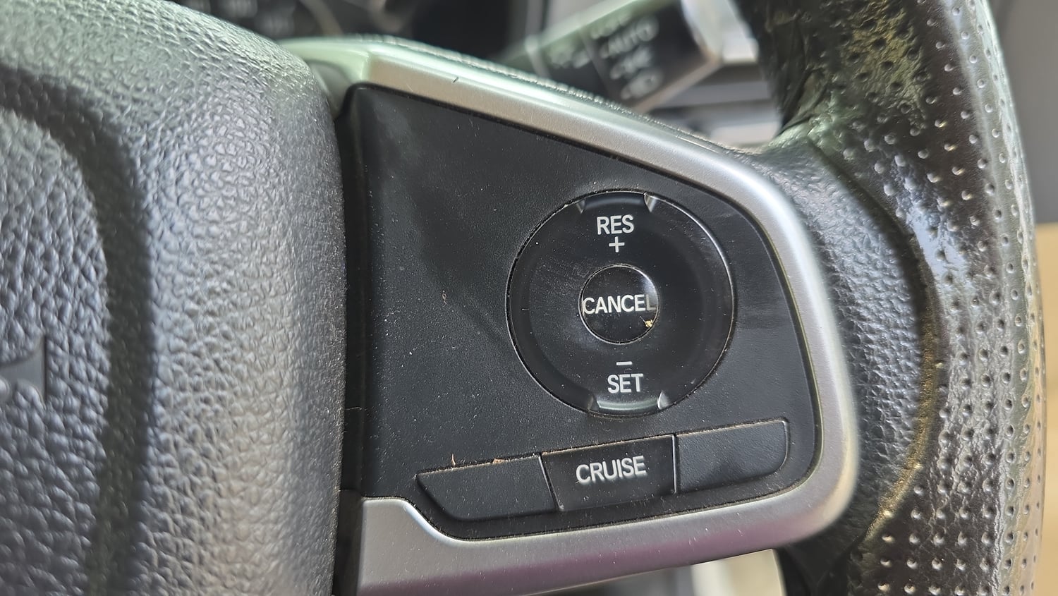Used 2023 Honda Amaze VX 1.2 Petrol MT Petrol Manual top_features Cruise control