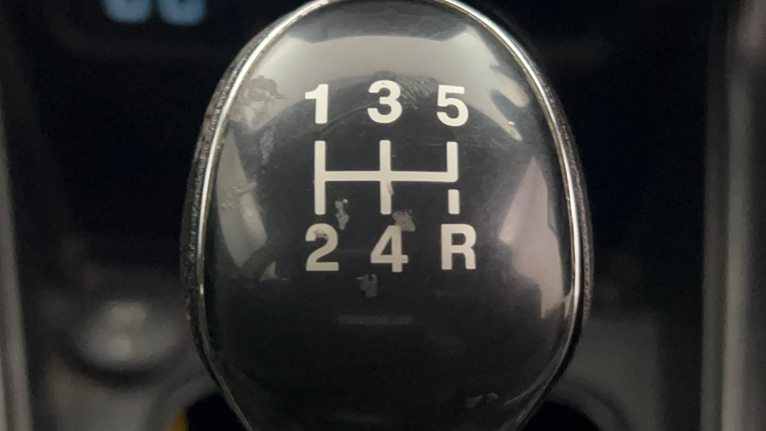Used 2018 Ford EcoSport Trend 1.5L Ti-VCT Petrol Manual interior GEAR  KNOB VIEW