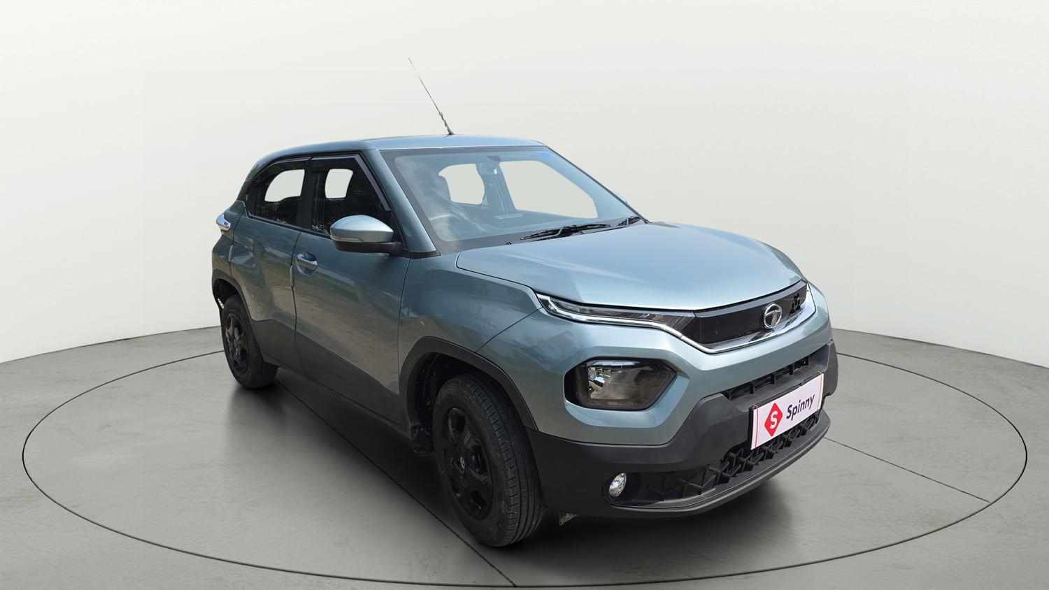 Used 2023 Tata Punch Accomplished MT Petrol Manual exterior RIGHT FRONT CORNER VIEW