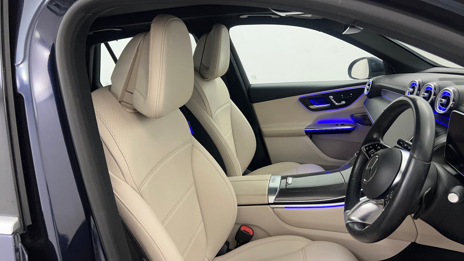 Used 2024 Mercedes-Benz GLC 220d 4MATIC Diesel Automatic interior RIGHT SIDE FRONT DOOR CABIN VIEW