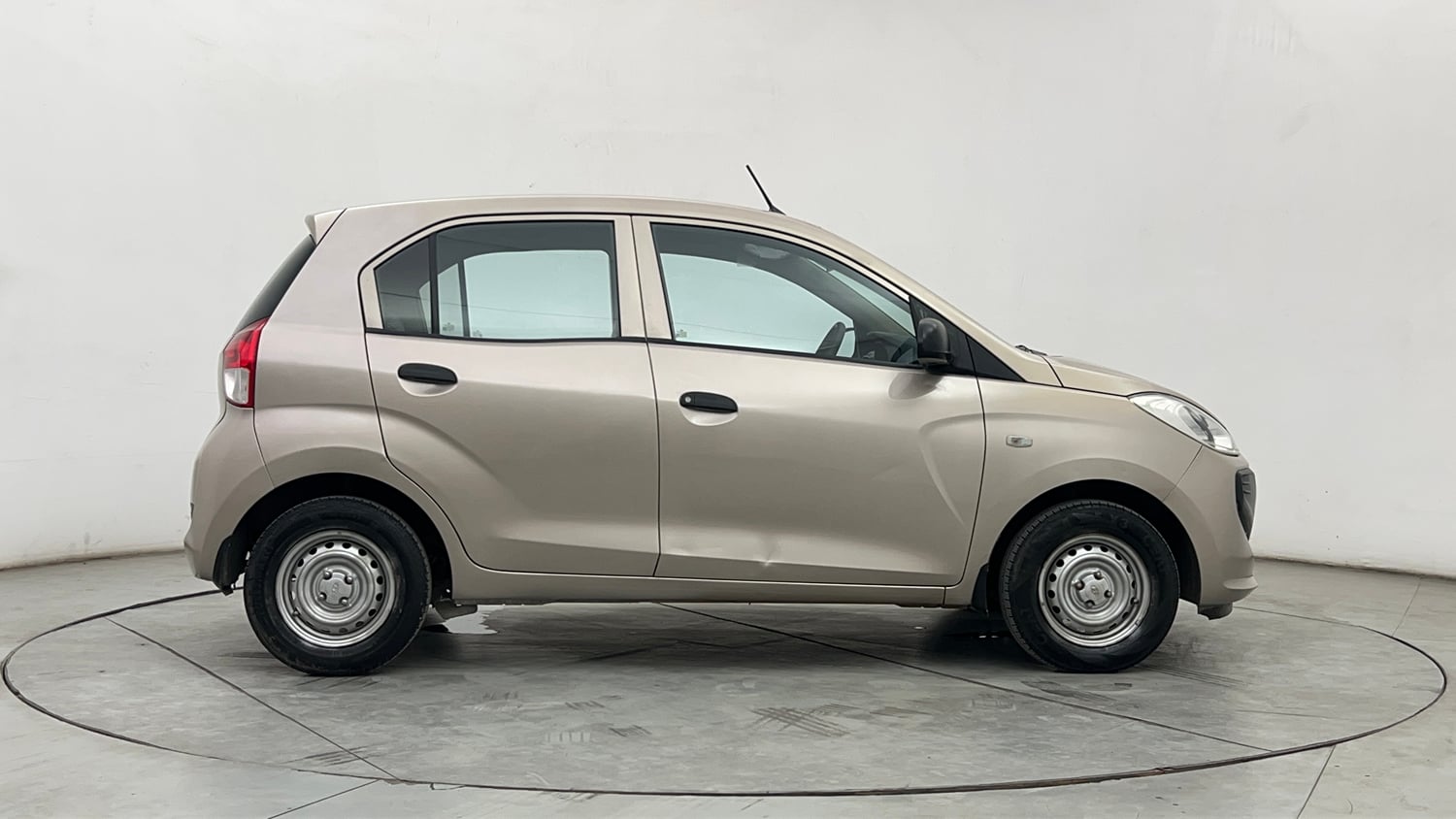 Used 2019 Hyundai Santro Era Executive Petrol Manual exterior RIGHT SIDE VIEW
