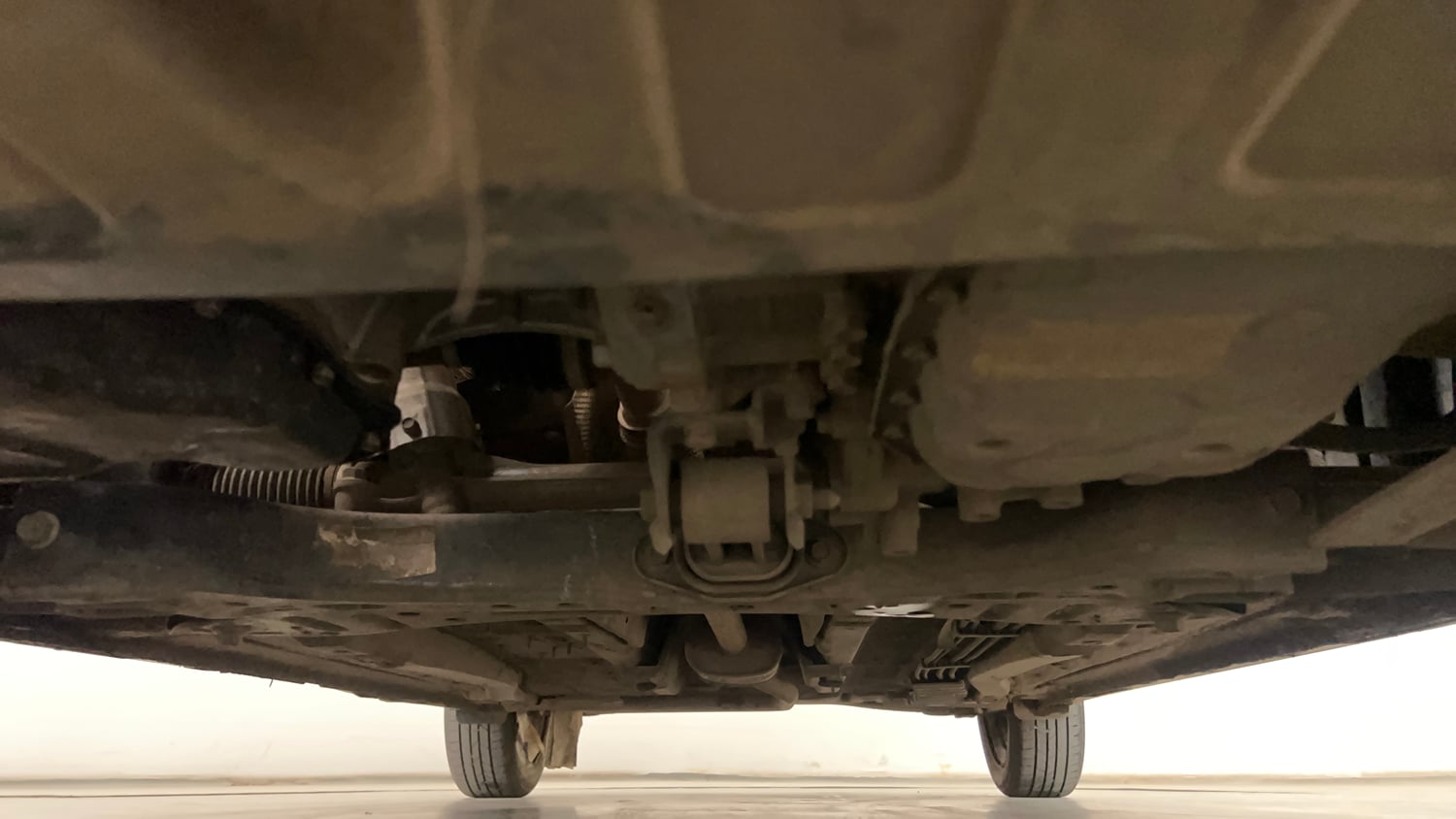Used 2023 Hyundai i20 Sportz 1.2 IVT Petrol Automatic extra FRONT LEFT UNDERBODY VIEW