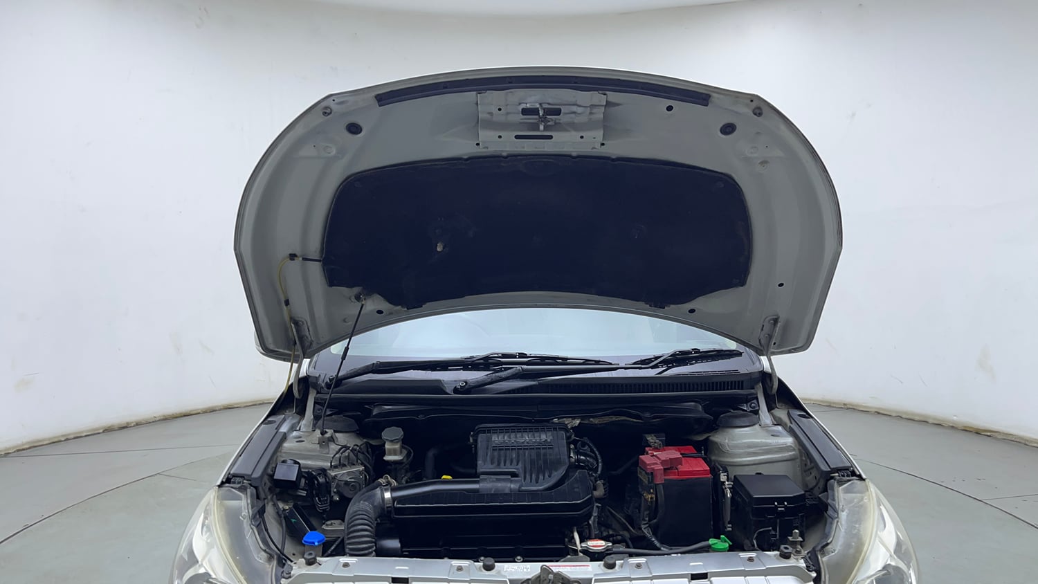Used 2017 Maruti Suzuki Ciaz Alpha 1.4 AT Petrol Automatic engine ENGINE & BONNET OPEN FRONT VIEW