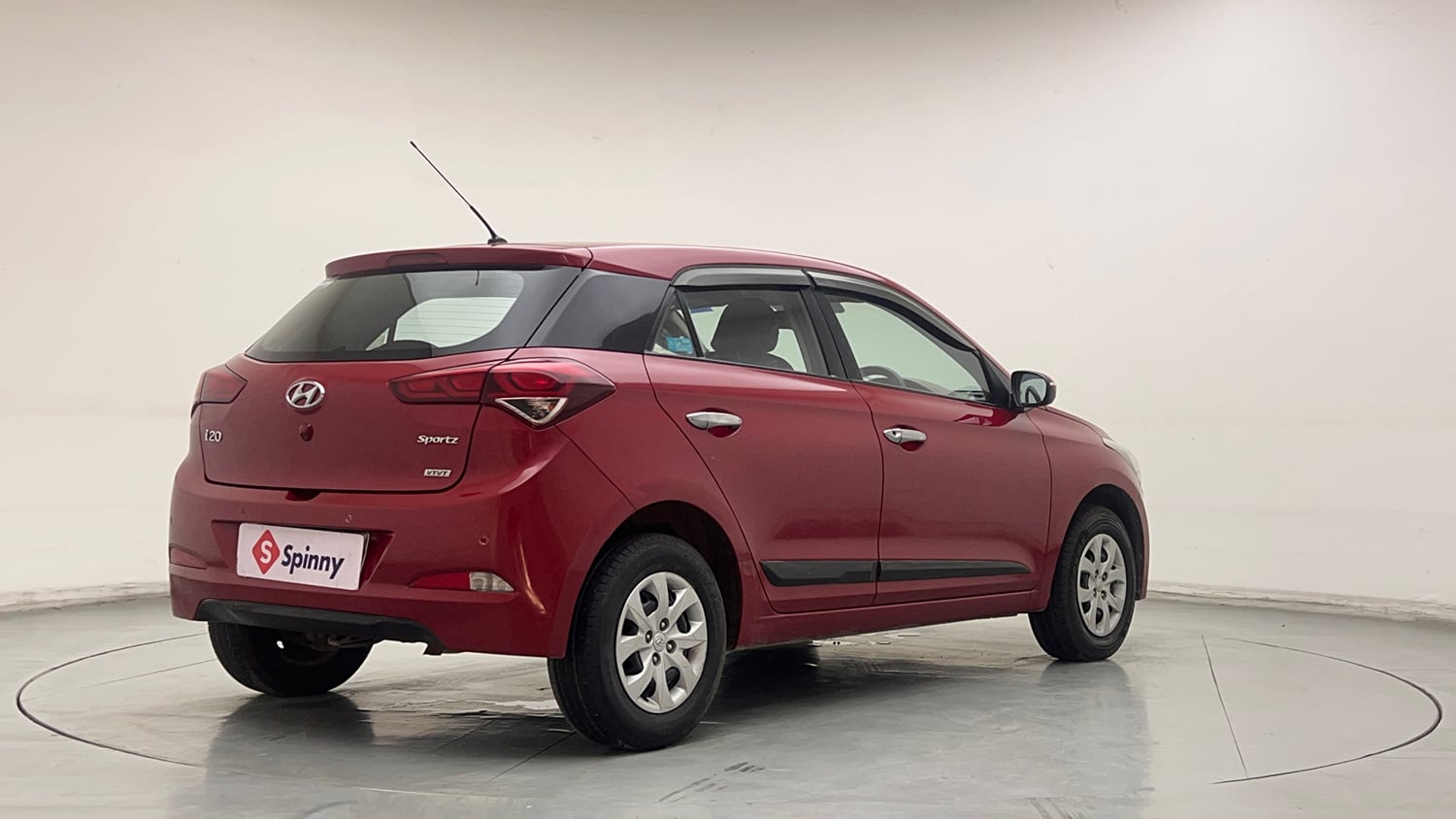 Used 2016 Hyundai Elite i20 Sportz 1.2 Petrol Manual exterior RIGHT REAR CORNER VIEW