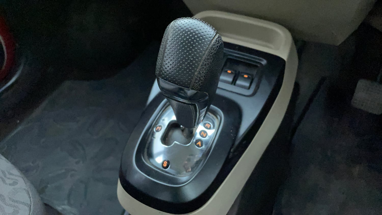 Used 2017 Tata Nano Twist XTA Petrol Automatic interior GEAR  KNOB VIEW