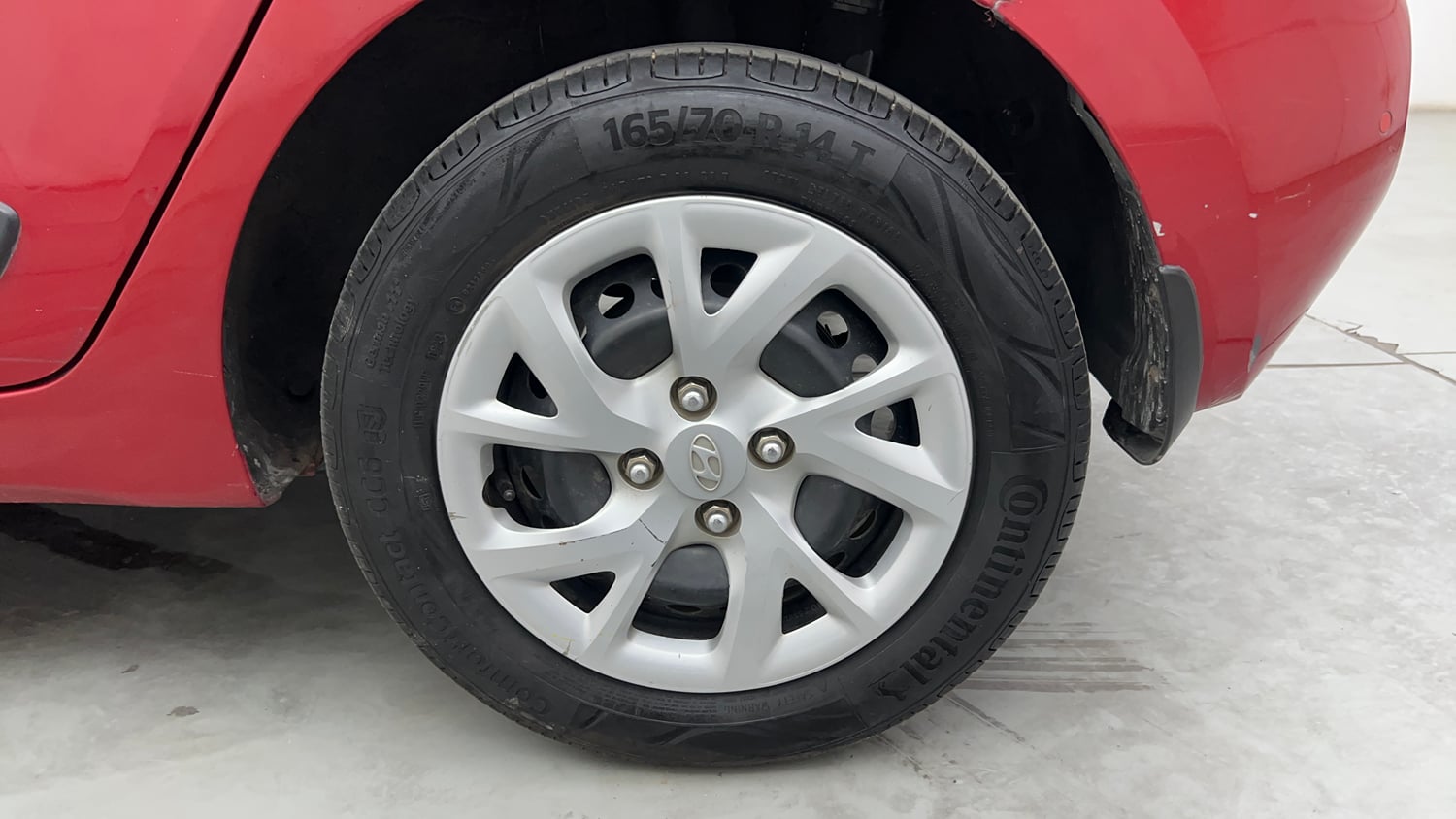 Used 2019 Hyundai Grand i10 Sportz 1.2 Kappa VTVT Petrol Manual tyres LEFT REAR TYRE RIM VIEW