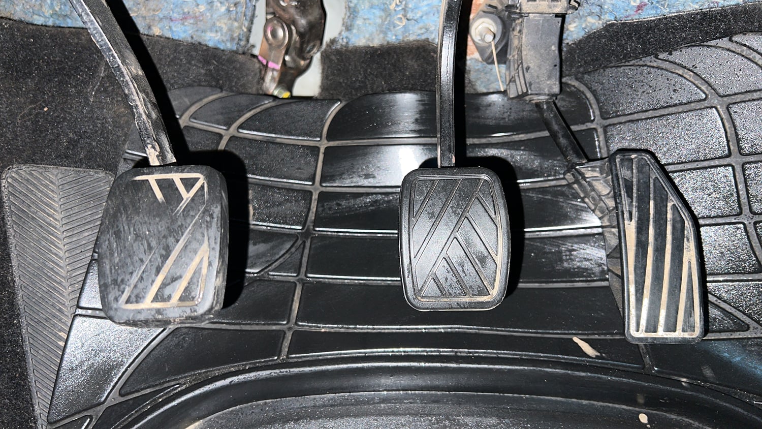 Used 2021 Maruti Suzuki Baleno Sigma Petrol Manual interior PEDALS VIEW