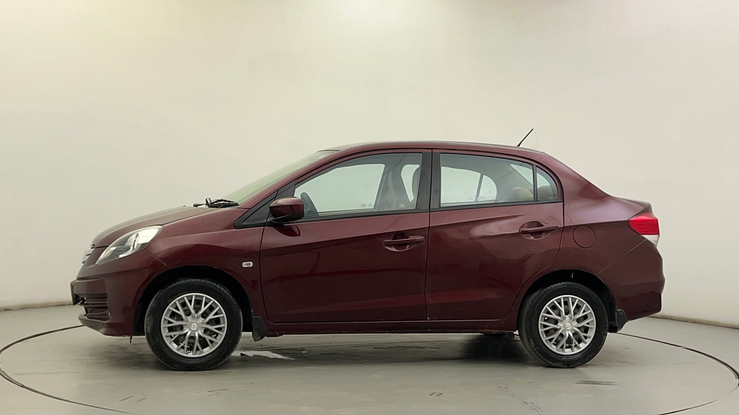Used 2014 Honda Amaze 1.2 S i-VTEC Petrol Manual exterior LEFT SIDE VIEW
