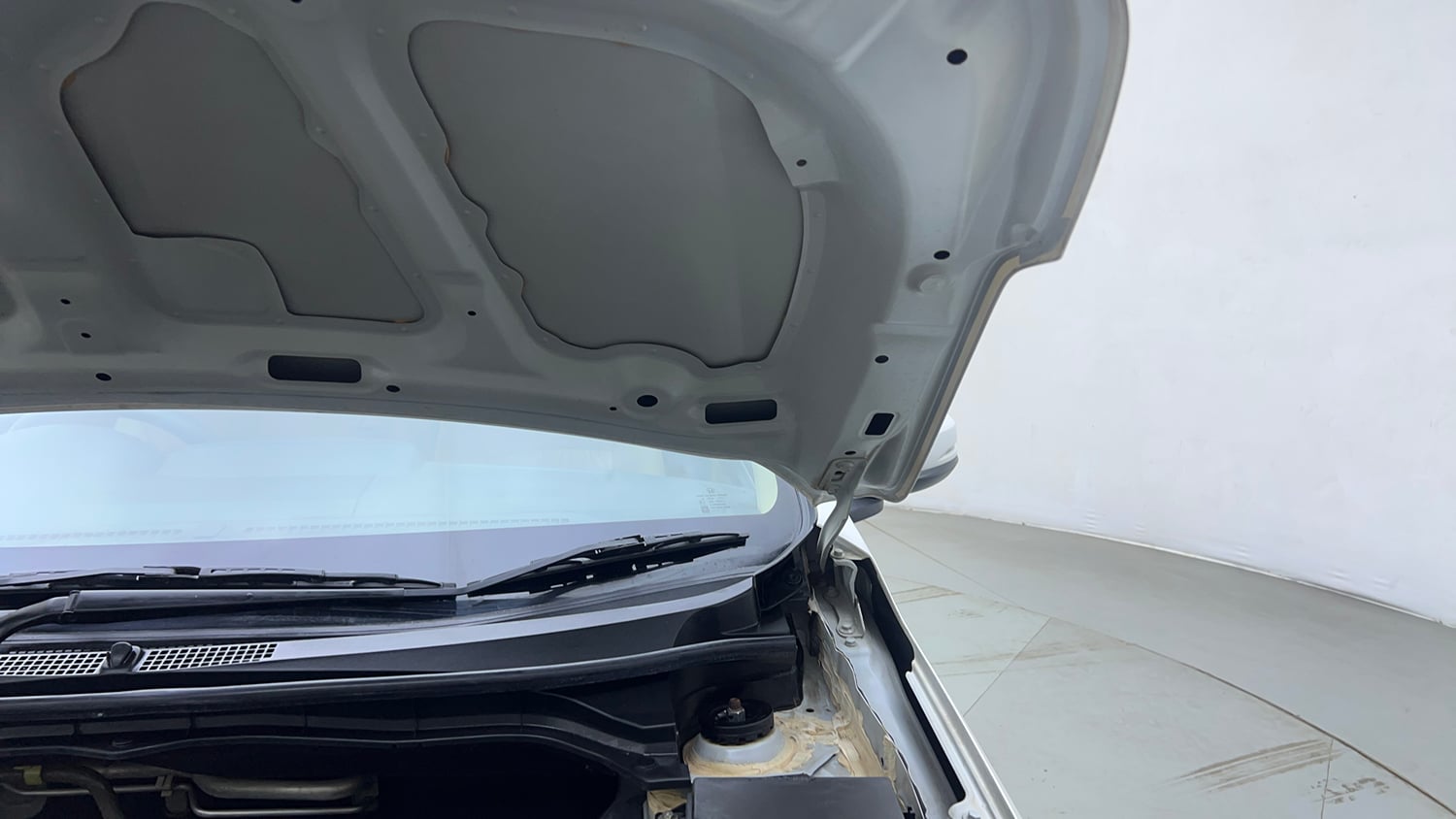 Used 2024 Honda Amaze S 1.2 Petrol CVT Petrol Automatic engine ENGINE LEFT SIDE HINGE & APRON VIEW