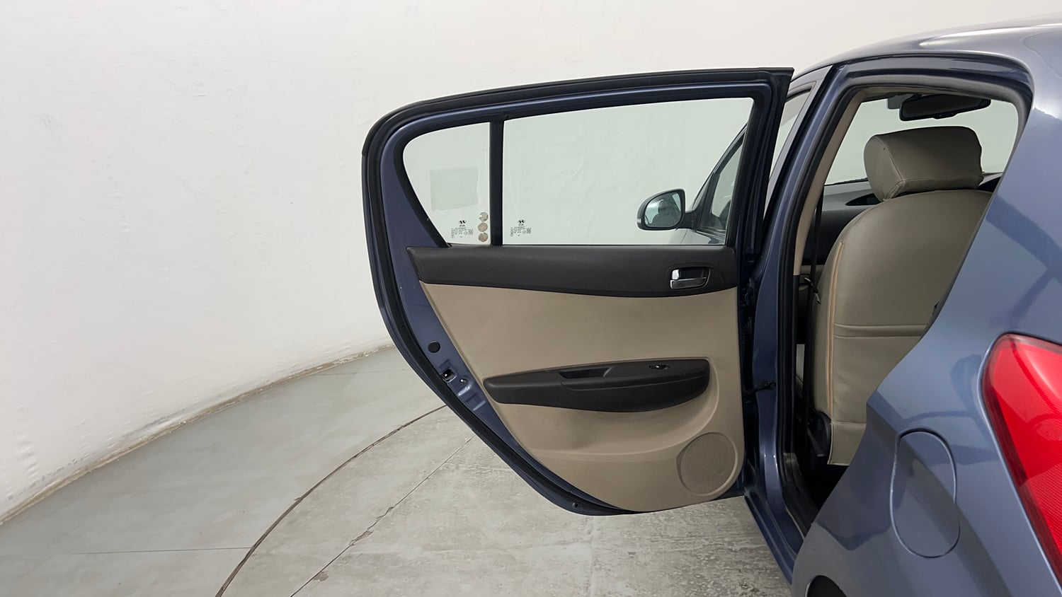 Used 2014 Hyundai i20 Asta 1.2 Petrol Manual interior LEFT REAR DOOR OPEN VIEW