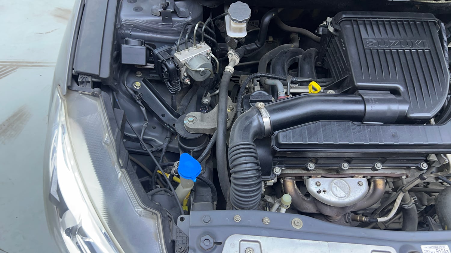 Used 2018 Maruti Suzuki Ciaz Alpha 1.4 AT Petrol Automatic engine ENGINE RIGHT SIDE VIEW