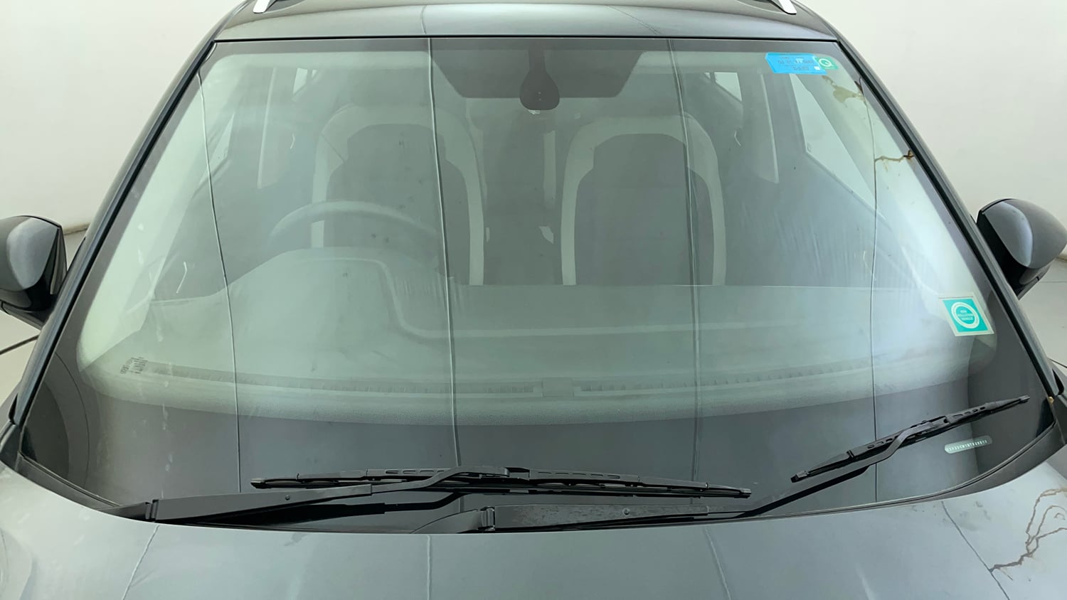 Used 2022 Volkswagen Taigun Topline 1.0 TSI MT Petrol Manual exterior FRONT WINDSHIELD VIEW