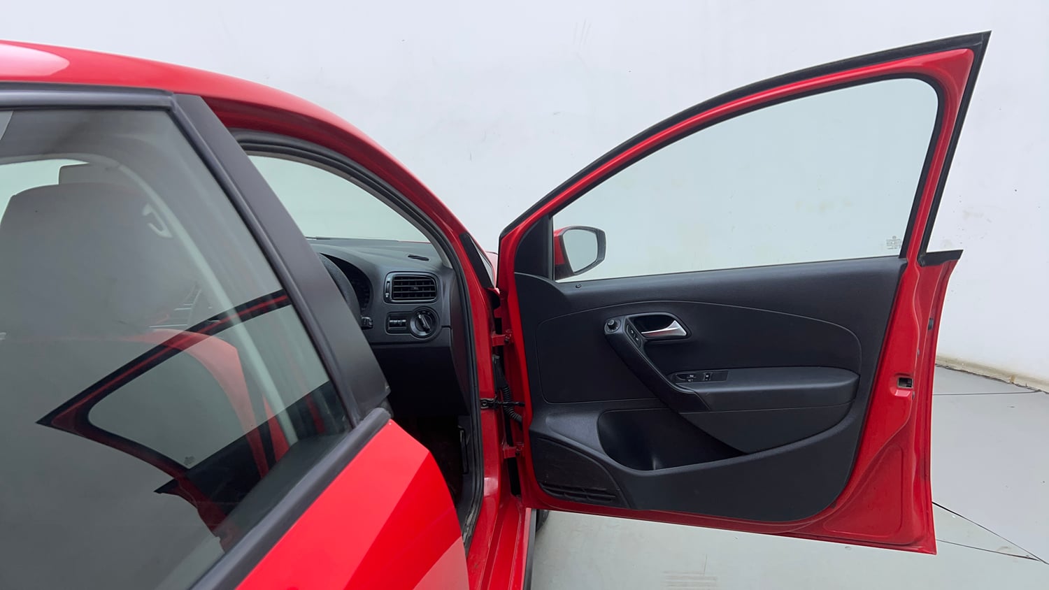 Used 2021 Volkswagen Polo Comfortline 1.0L MPI Petrol Manual interior RIGHT FRONT DOOR OPEN VIEW