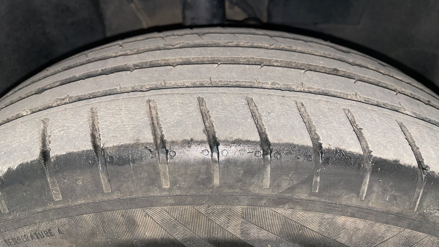 Used 2023 Tata Punch Accomplished MT Petrol Manual tyres RIGHT FRONT TYRE TREAD VIEW
