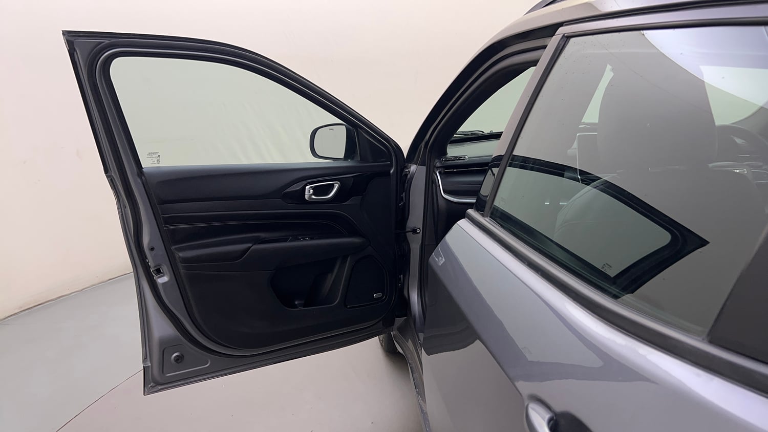 Used 2021 Jeep Compass Model S (O) 1.4 Petrol DCT Petrol Automatic interior LEFT FRONT DOOR OPEN VIEW
