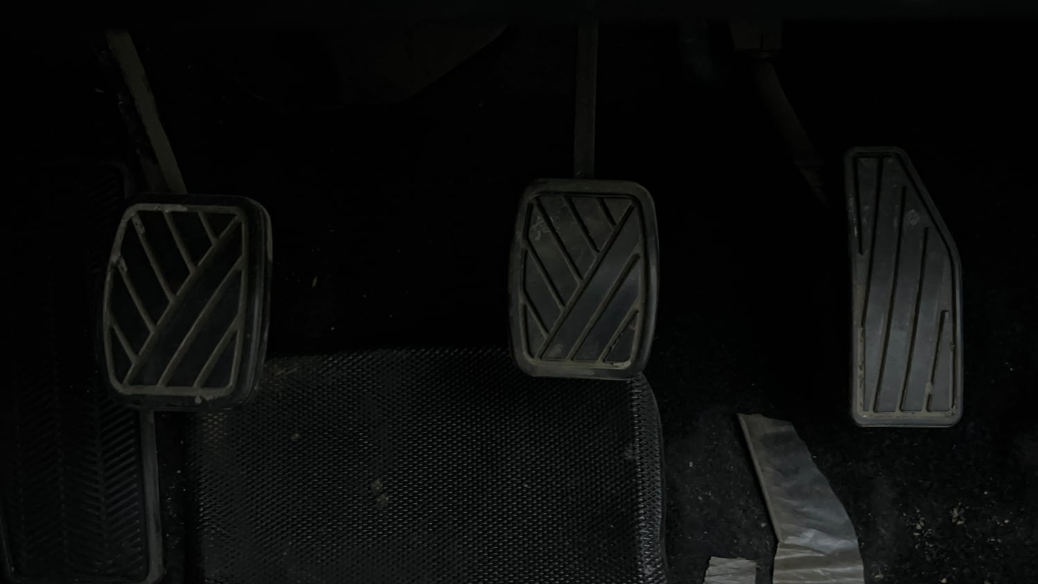 Used 2025 Maruti Suzuki Baleno Delta MT Petrol Manual interior PEDALS VIEW