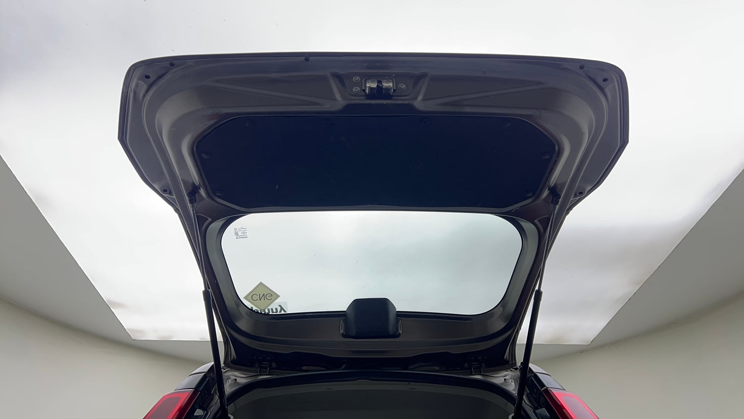 Used 2019 Maruti Suzuki Wagon R LXi 1.0 CNG Cng Manual interior DICKY DOOR OPEN VIEW