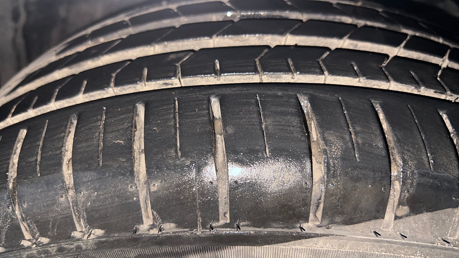 Used 2020 Maruti Suzuki Baleno Alpha Automatic Petrol Automatic tyres RIGHT FRONT TYRE TREAD VIEW