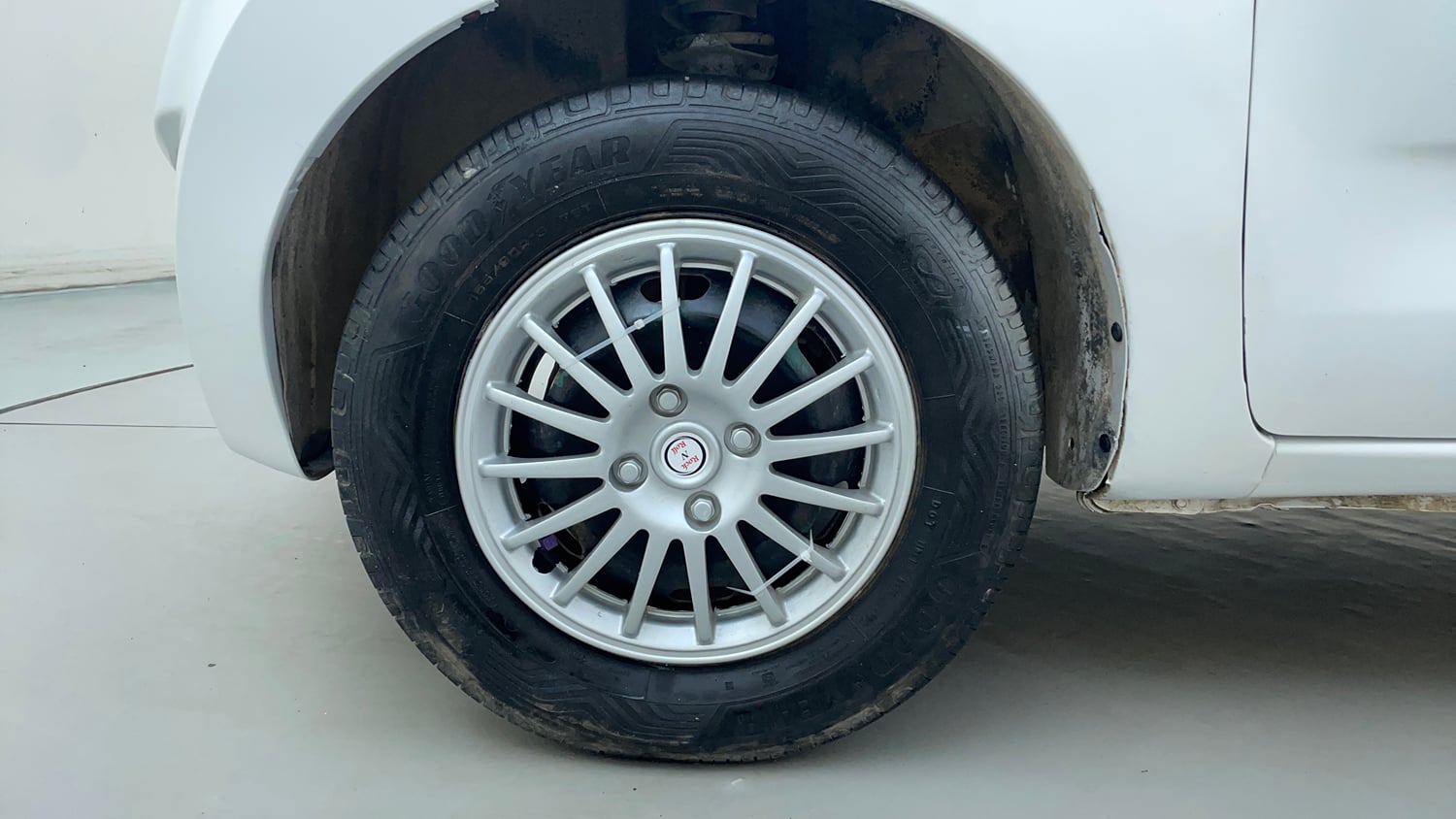 Used 2016 Datsun Redi-GO T (O) Petrol Manual tyres LEFT FRONT TYRE RIM VIEW