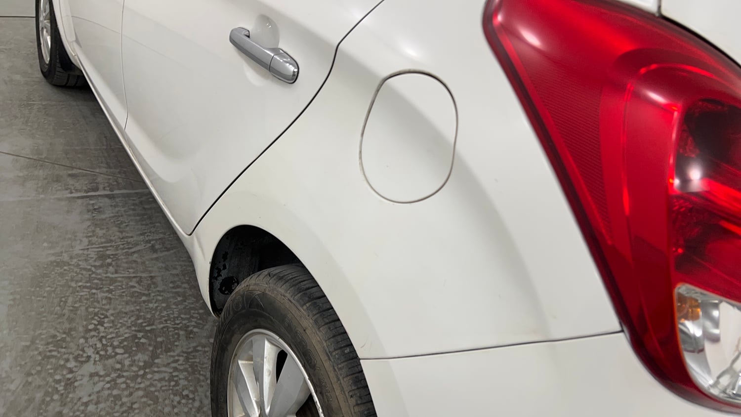 Used 2013 Hyundai i20 Asta 1.2 Petrol Manual dents MINOR DENT