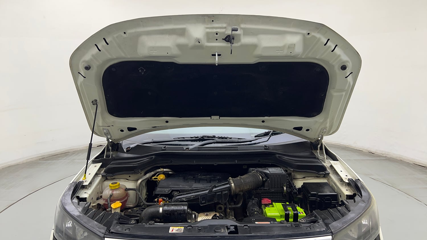 Used 2019 Mahindra XUV 300 1.2 W6 Petrol Manual engine ENGINE & BONNET OPEN FRONT VIEW