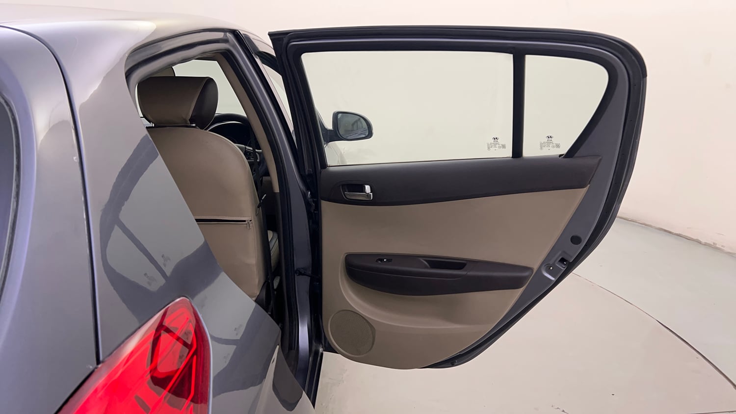 Used 2012 Hyundai i20 Asta 1.2 Petrol Manual interior RIGHT REAR DOOR OPEN VIEW