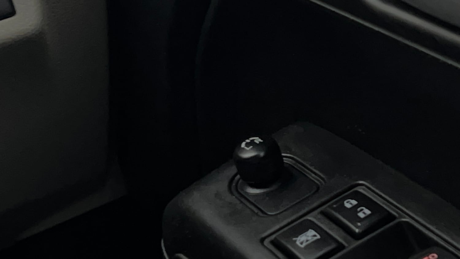 Used 2022 Maruti Suzuki Wagon R VXI 1.0 Petrol Manual top_features Adjustable ORVM