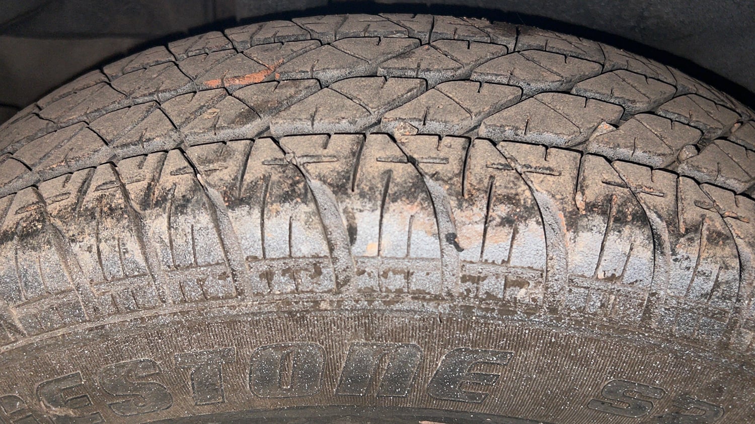 Used 2012 Maruti Suzuki Swift Dzire VXI Petrol Manual tyres RIGHT REAR TYRE TREAD VIEW