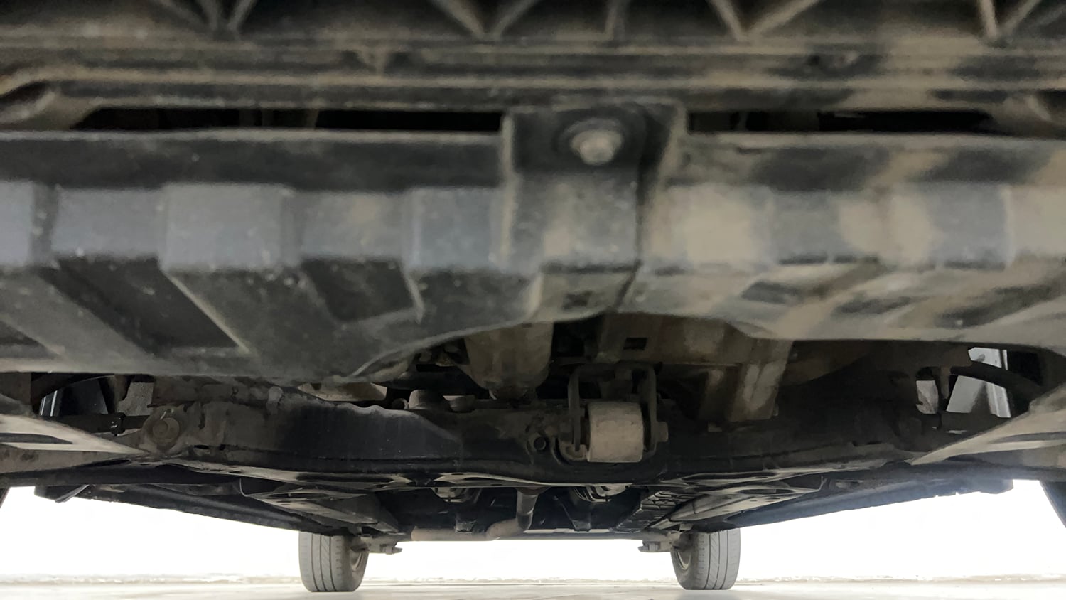 Used 2014 Hyundai i20 Asta 1.2 Petrol Manual extra FRONT LEFT UNDERBODY VIEW