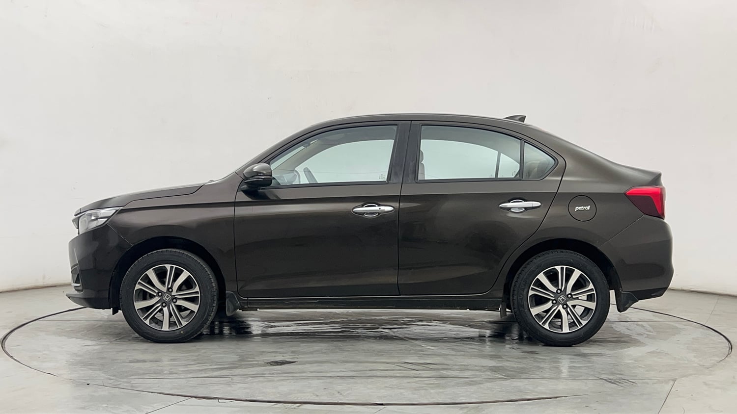 Used 2023 Honda Amaze VX 1.2 Petrol CVT Petrol Automatic exterior LEFT SIDE VIEW