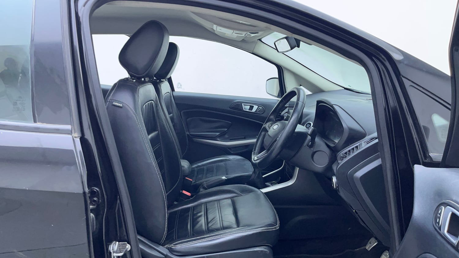 Used 2018 Ford EcoSport Titanium 1.5L TDCi Diesel Manual interior RIGHT SIDE FRONT DOOR CABIN VIEW