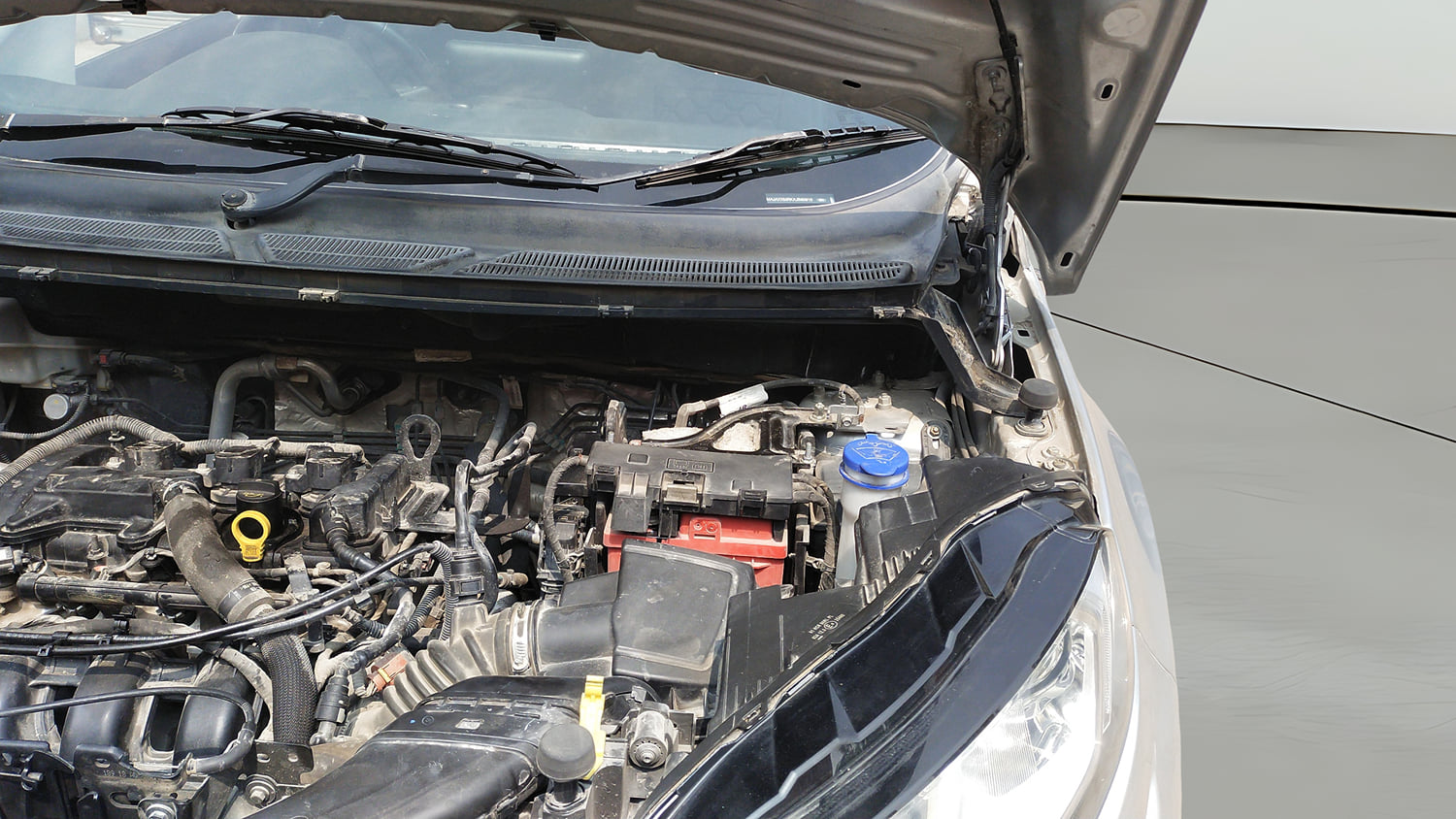 Used 2018 Ford EcoSport Titanium 1.5L Ti-VCT Petrol Manual engine ENGINE LEFT SIDE VIEW