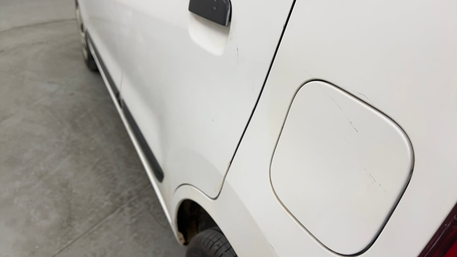 Used 2014 Maruti Suzuki Wagon R VXI Petrol Manual dents MINOR SCRATCH