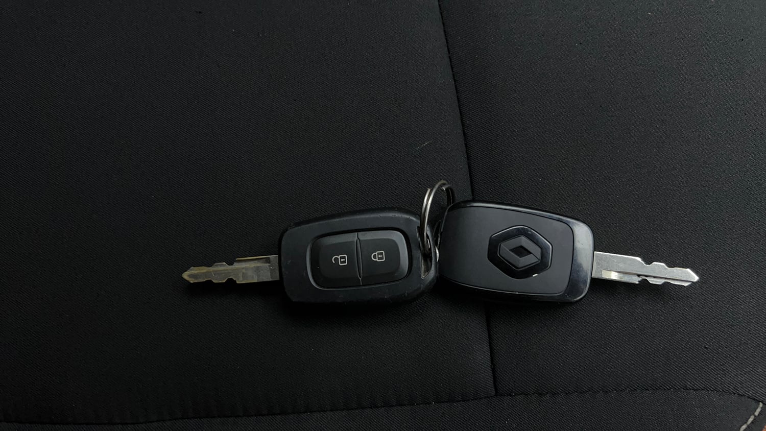 Used 2021 Renault Kwid CLIMBER 1.0 AMT Opt Petrol Automatic extra CAR KEY VIEW