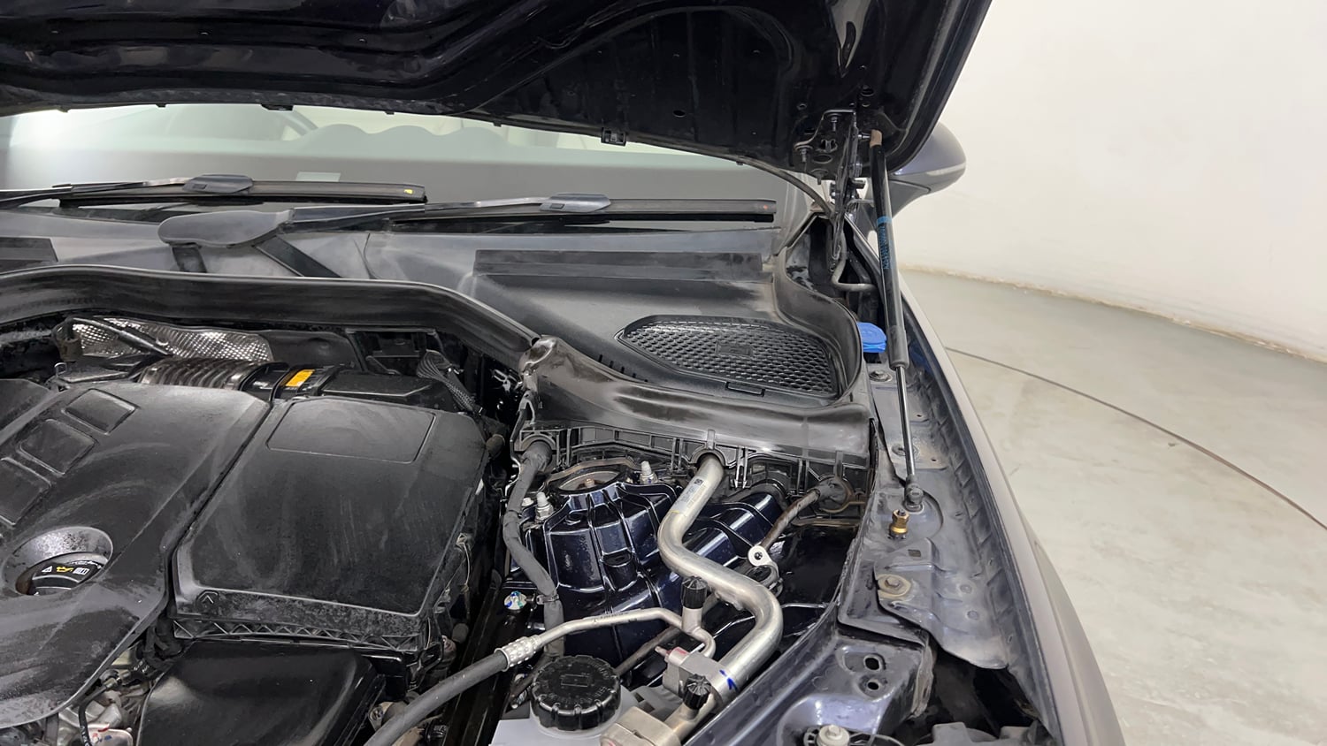 Used 2024 Mercedes-Benz GLC 220d 4MATIC Diesel Automatic engine ENGINE LEFT SIDE HINGE & APRON VIEW