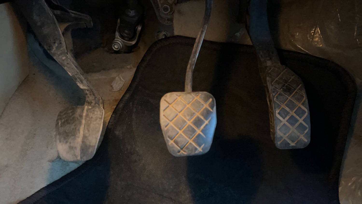 Used 2015 Volkswagen Vento Highline Diesel Diesel Manual interior PEDALS VIEW