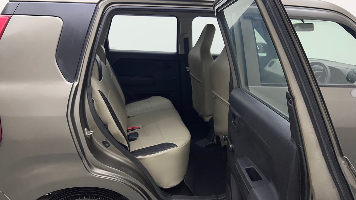 Used 2019 Maruti Suzuki Wagon R LXi 1.0 CNG Cng Manual interior RIGHT SIDE REAR DOOR CABIN VIEW